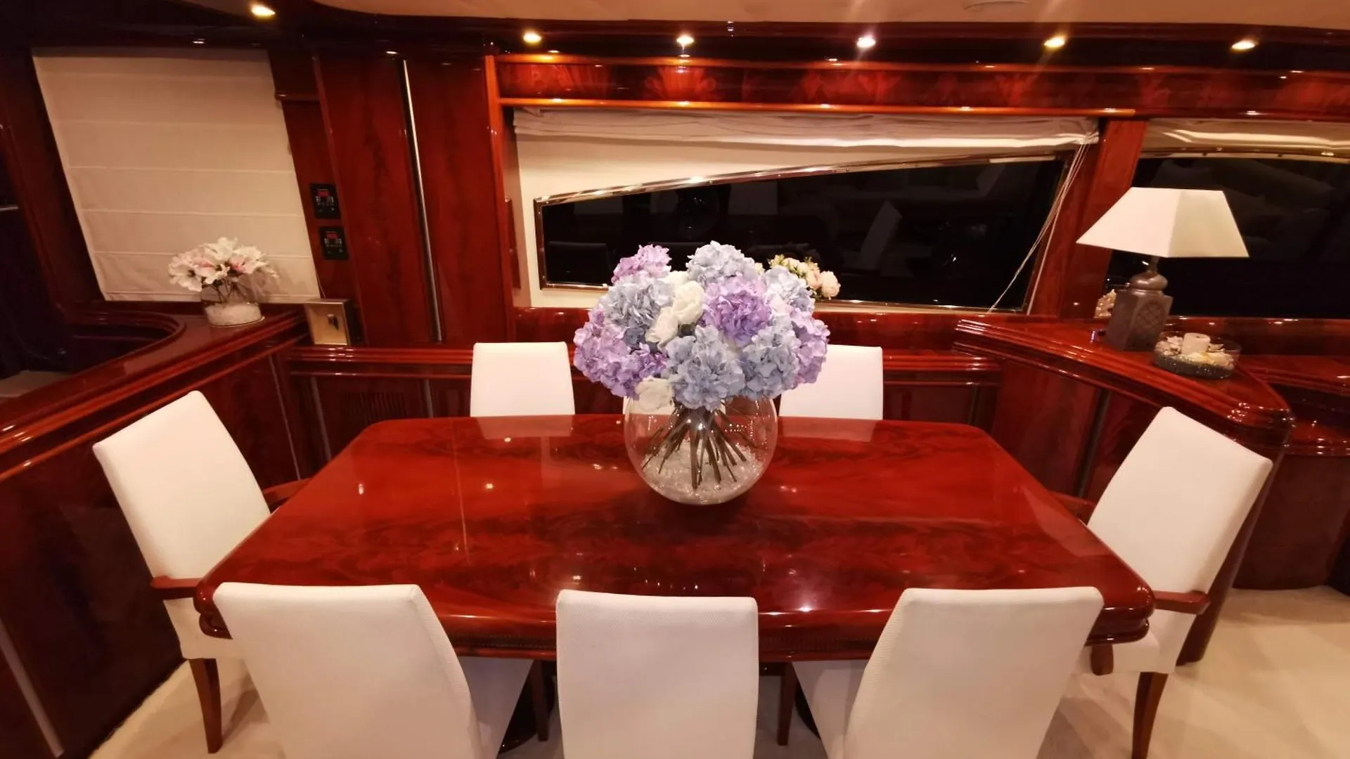 Beautiful Motor Yacht Barcelona Hotel 0*,
